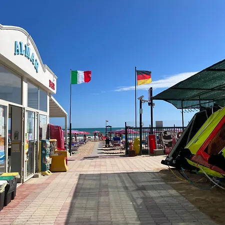 ホリデーパーク Villaggio Almar ヴィエステ